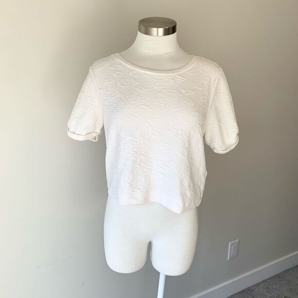 🌸3 for $30🌸 Divided by H&M Floral Woven Cropped T-shirt - Picture 4 of 5